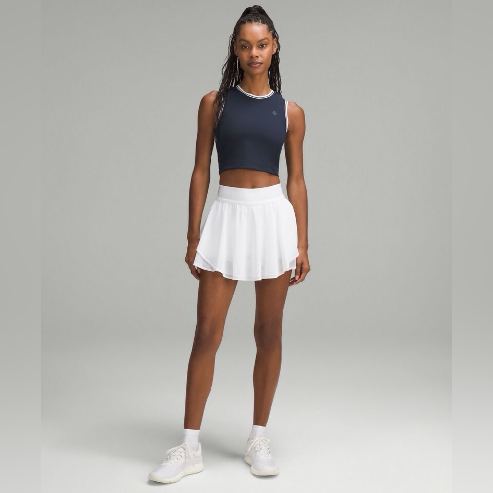 Lululemon Varsity Scoop Neck Cropped Tennis Tank Top Medium Support B/C Cup Navy - Picture 2 of 6